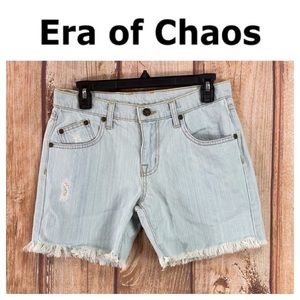 ➡️Era of Chaos Distressed Denim Short Size 25